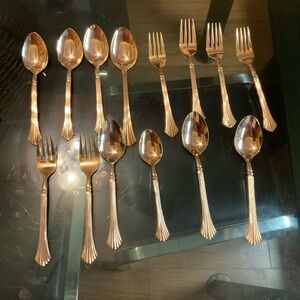 Reed & Barton Silverware Flatware 14 Piece Sets Stainless. Brand new.